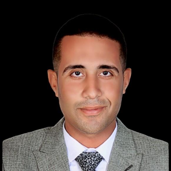 مطور ويب وتطبيقات أول ذو خبرة في تطوير تطبيقات الويب المتكاملة.